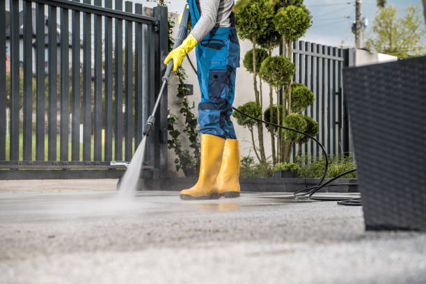 Best Factory Floor Cleaning  in Wewahitchka, FL